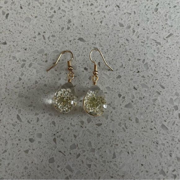 Flower Design Water Drop Earrings - Picture 7 of 13